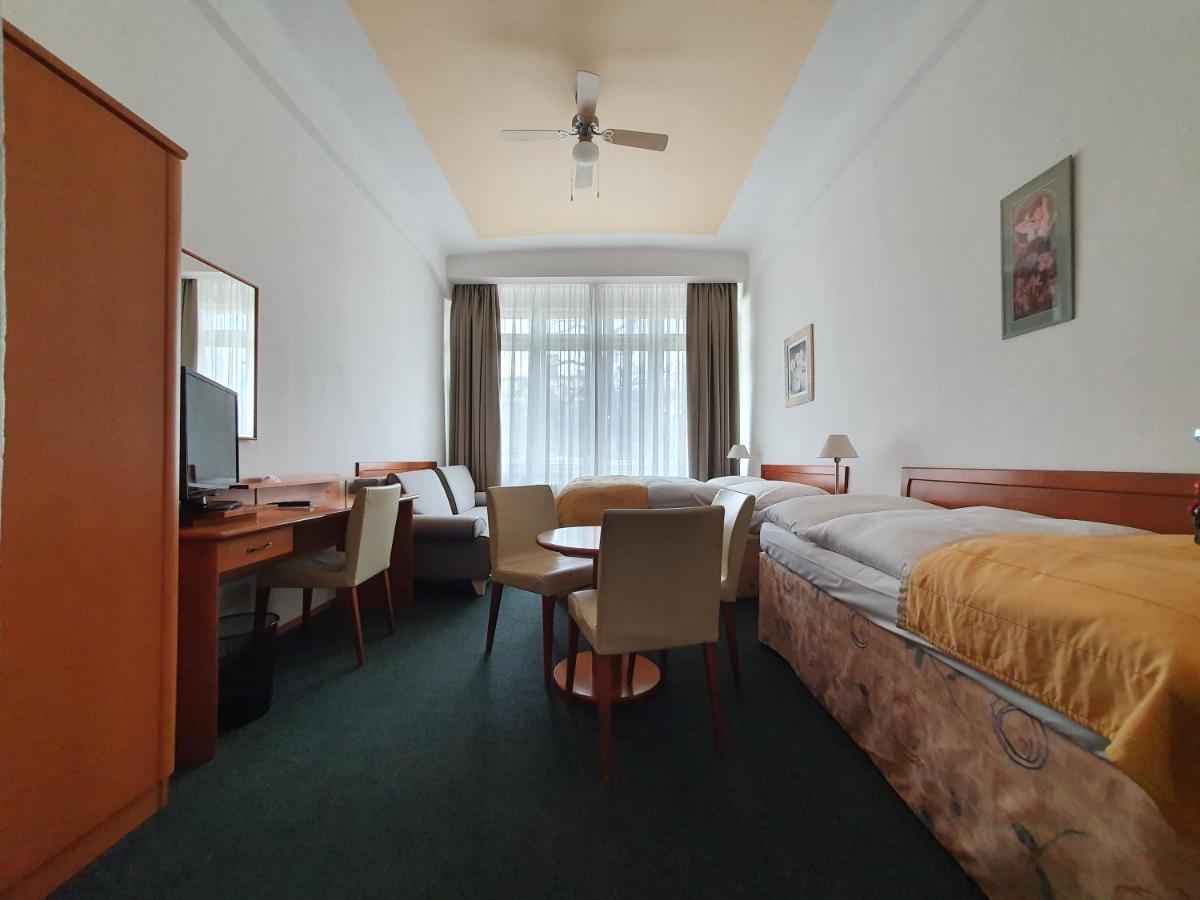 Gasthof Jana - Domov Mladeze 2*